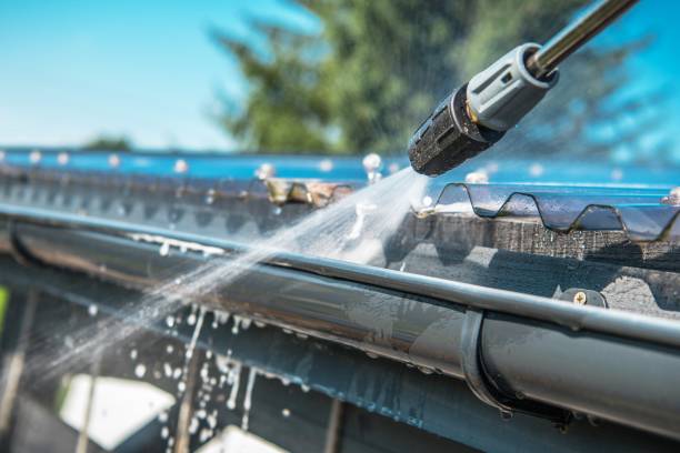 Why Choose Our Certified Pressure Washing Experts for Your Project Needs in Middleburg, FL?